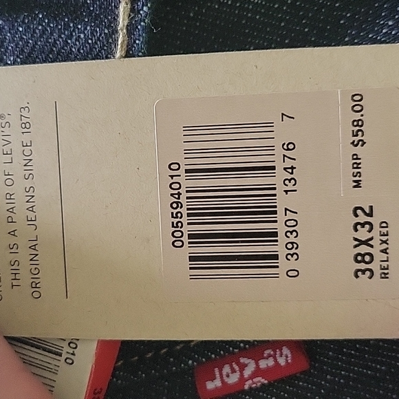 NWT levis 559 38x32 - Picture 2 of 3